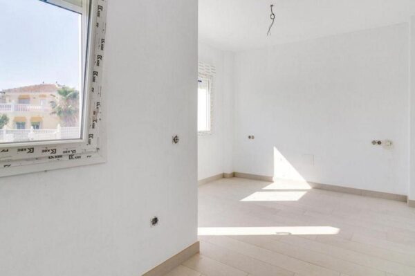 Haus / Ferienhaus / Reihenhaus / Ferienwohnung /  Wohnung / Spanien Costa del Sol / Almayate / Torre del mar – Bild 13