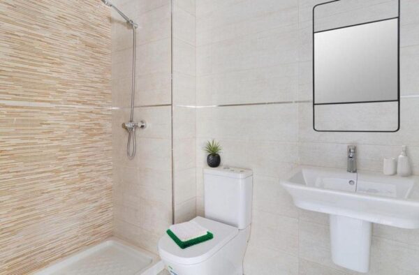 Haus / Ferienhaus / Reihenhaus / Ferienwohnung /  Wohnung / Spanien Costa del Sol / Almayate / Torre del mar – Bild 11