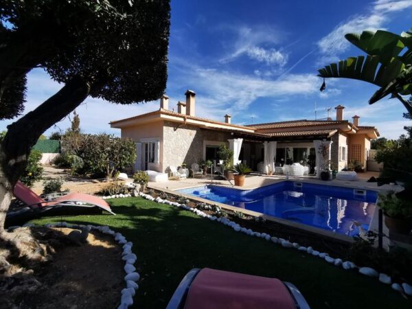 Haus / Ferienhaus/ Villa / Ferienwohnung / Wohnung / Mallorca/ SANTA MARGALIDA – Bild 2