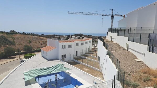 Haus / Ferienhaus / Reihenhaus / Ferienwohnung /  Wohnung / Spanien Costa del Sol / Almayate / Torre del mar – Bild 3