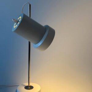 AKA Schreibtischlampe Lampe Tischleuchte DDR weiß 70er