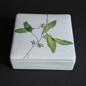 Schatulle aus Porzellan Handarbeit signiert Catrin Volke Vintage