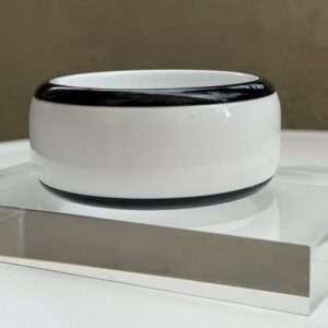 Vintage Armreif schwarz weiß Kunststoff 1980er